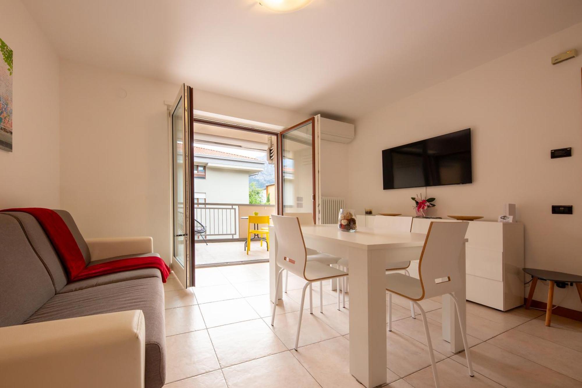 Sun & Fun Apartment - Morena ริวาเดลการ์ดา ภายนอก รูปภาพ